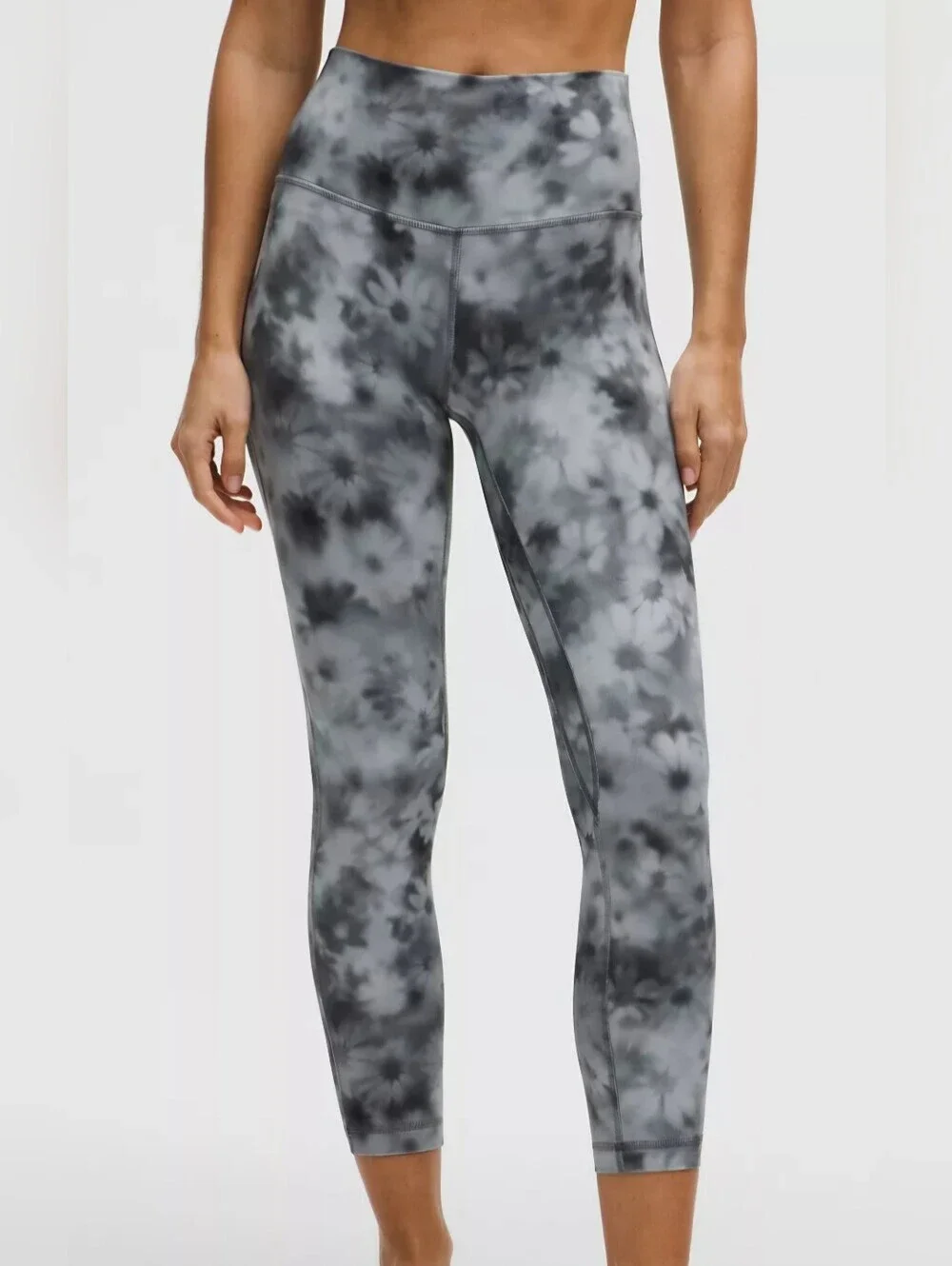 NWT lululemon Set Define Jacket & Align High-Rise Pant 25